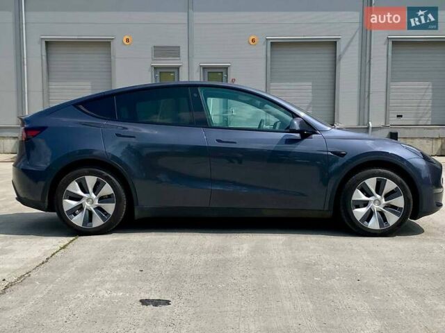 Серый Тесла Model Y, объемом двигателя 0 л и пробегом 20 тыс. км за 33990 $, фото 13 на Automoto.ua
