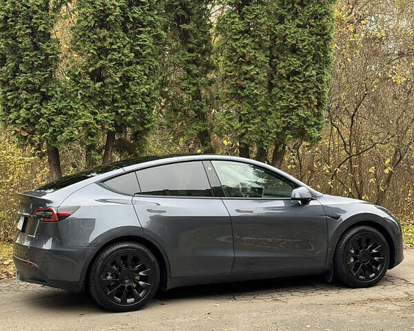 Серый Тесла Model Y, объемом двигателя 0 л и пробегом 58 тыс. км за 25000 $, фото 6 на Automoto.ua