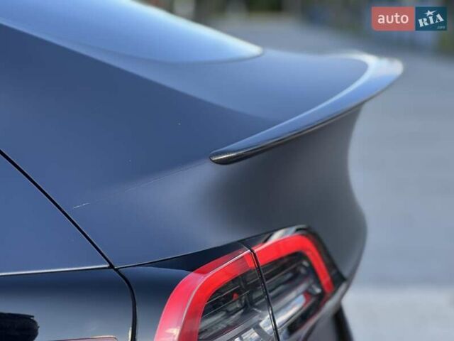 Серый Тесла Model Y, объемом двигателя 0 л и пробегом 25 тыс. км за 27000 $, фото 22 на Automoto.ua