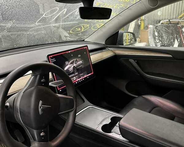 Серый Тесла Model Y, объемом двигателя 0 л и пробегом 73 тыс. км за 23500 $, фото 10 на Automoto.ua