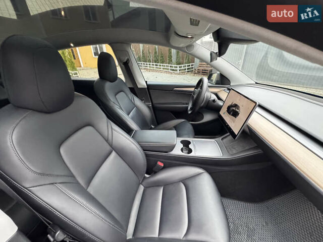 Сірий Тесла Model Y, об'ємом двигуна 0 л та пробігом 46 тис. км за 27500 $, фото 12 на Automoto.ua