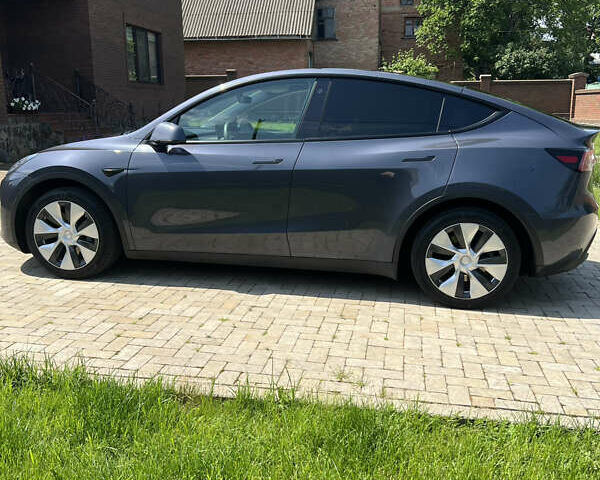 Серый Тесла Model Y, объемом двигателя 0 л и пробегом 59 тыс. км за 25900 $, фото 6 на Automoto.ua
