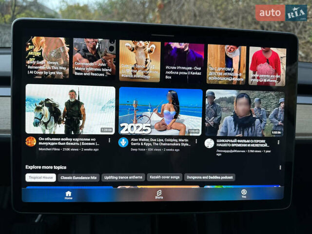 Серый Тесла Model Y, объемом двигателя 0 л и пробегом 95 тыс. км за 24900 $, фото 18 на Automoto.ua