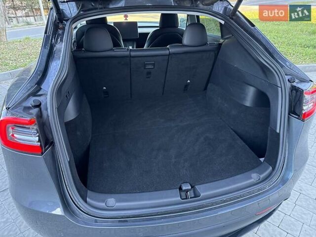 Серый Тесла Model Y, объемом двигателя 0 л и пробегом 38 тыс. км за 24999 $, фото 47 на Automoto.ua