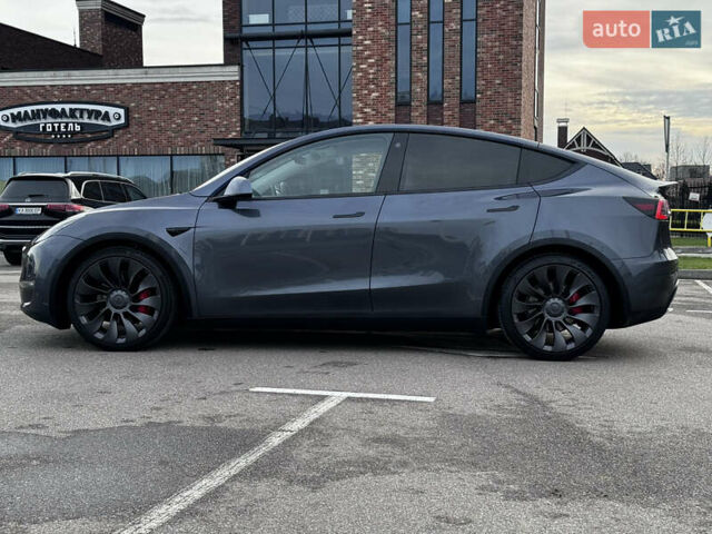 Серый Тесла Model Y, объемом двигателя 0 л и пробегом 26 тыс. км за 28900 $, фото 5 на Automoto.ua