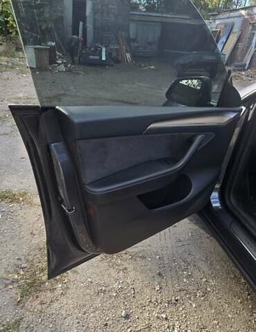 Сірий Тесла Model Y, об'ємом двигуна 0 л та пробігом 67 тис. км за 26000 $, фото 11 на Automoto.ua