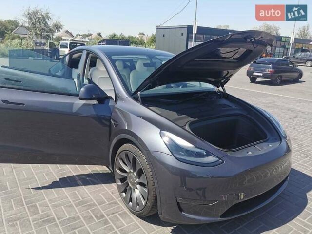 Серый Тесла Model Y, объемом двигателя 0 л и пробегом 3 тыс. км за 45500 $, фото 8 на Automoto.ua
