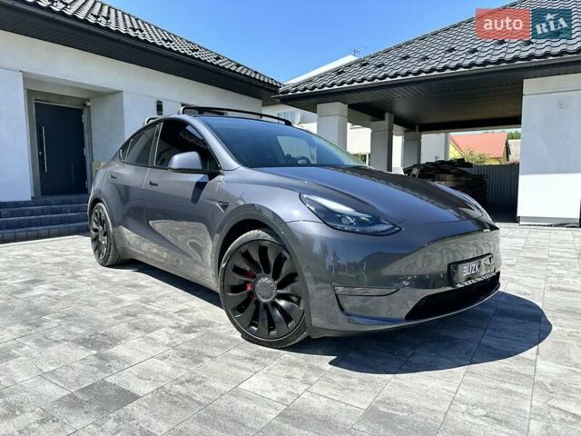 Серый Тесла Model Y, объемом двигателя 0 л и пробегом 39 тыс. км за 26800 $, фото 1 на Automoto.ua