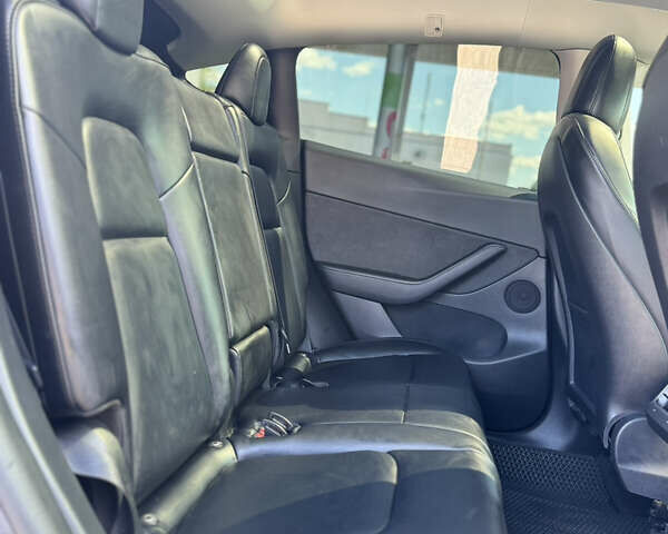 Серый Тесла Model Y, объемом двигателя 0 л и пробегом 5 тыс. км за 27950 $, фото 36 на Automoto.ua