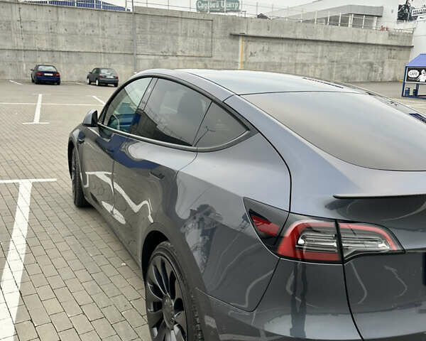 Серый Тесла Model Y, объемом двигателя 0 л и пробегом 58 тыс. км за 28500 $, фото 14 на Automoto.ua