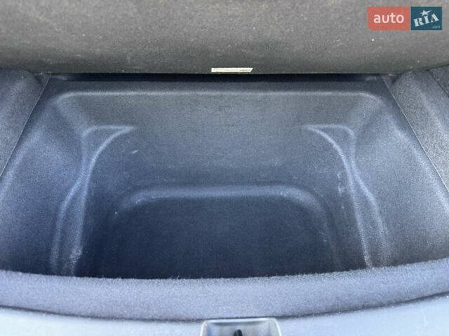 Серый Тесла Model Y, объемом двигателя 0 л и пробегом 100 тыс. км за 24500 $, фото 74 на Automoto.ua