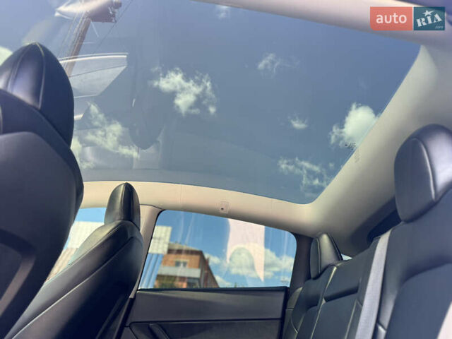 Серый Тесла Model Y, объемом двигателя 0 л и пробегом 5 тыс. км за 27950 $, фото 31 на Automoto.ua