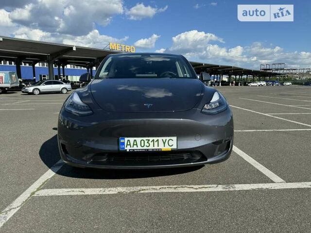 Серый Тесла Model Y, объемом двигателя 0 л и пробегом 15 тыс. км за 33500 $, фото 3 на Automoto.ua