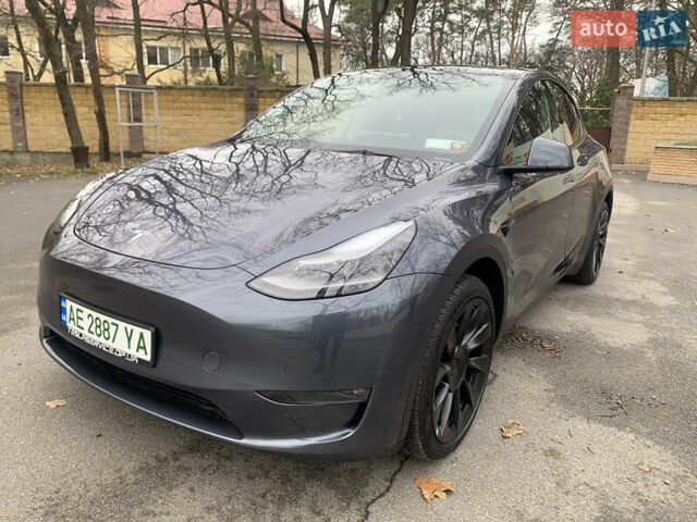 Серый Тесла Model Y, объемом двигателя 0 л и пробегом 10 тыс. км за 55000 $, фото 31 на Automoto.ua