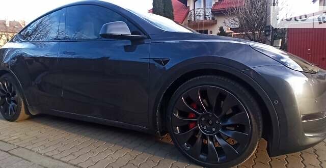 Серый Тесла Model Y, объемом двигателя 0 л и пробегом 35 тыс. км за 29950 $, фото 22 на Automoto.ua