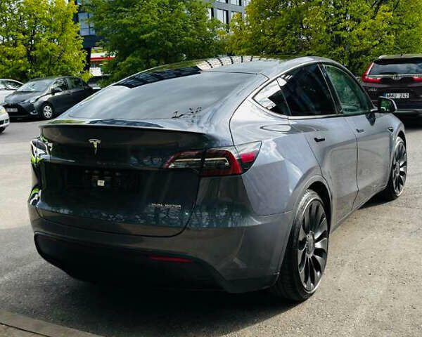Серый Тесла Model Y, объемом двигателя 0 л и пробегом 54 тыс. км за 31500 $, фото 3 на Automoto.ua