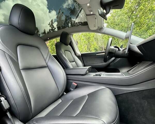 Серый Тесла Model Y, объемом двигателя 0 л и пробегом 56 тыс. км за 28500 $, фото 42 на Automoto.ua