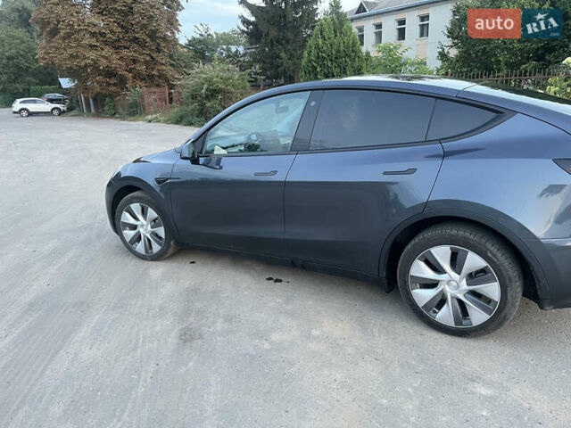 Серый Тесла Model Y, объемом двигателя 0 л и пробегом 30 тыс. км за 25000 $, фото 9 на Automoto.ua