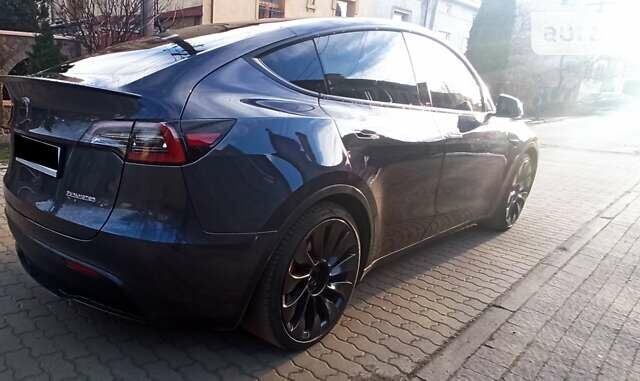Серый Тесла Model Y, объемом двигателя 0 л и пробегом 35 тыс. км за 29950 $, фото 6 на Automoto.ua