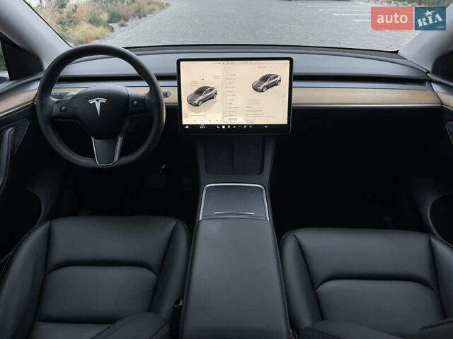 Сірий Тесла Model Y, об'ємом двигуна 0 л та пробігом 65 тис. км за 25500 $, фото 38 на Automoto.ua