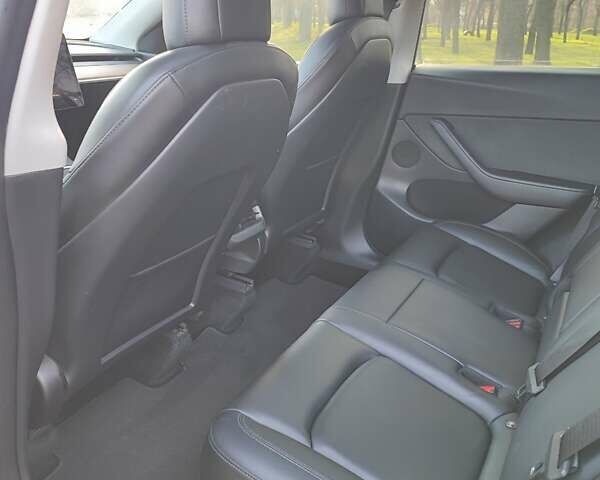 Серый Тесла Model Y, объемом двигателя 0 л и пробегом 160 тыс. км за 24500 $, фото 12 на Automoto.ua