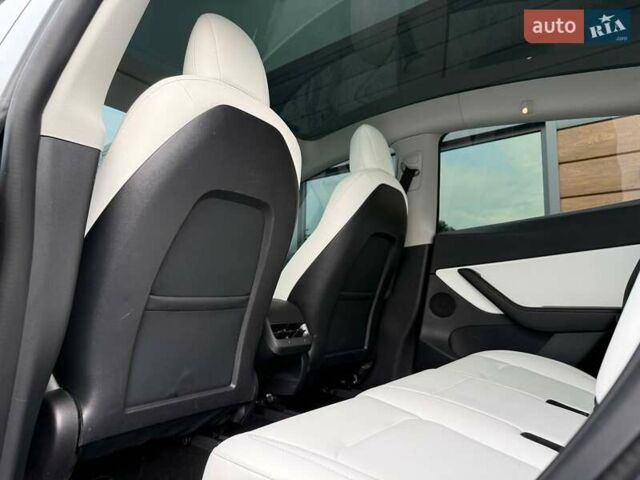 Серый Тесла Model Y, объемом двигателя 0 л и пробегом 85 тыс. км за 23900 $, фото 46 на Automoto.ua