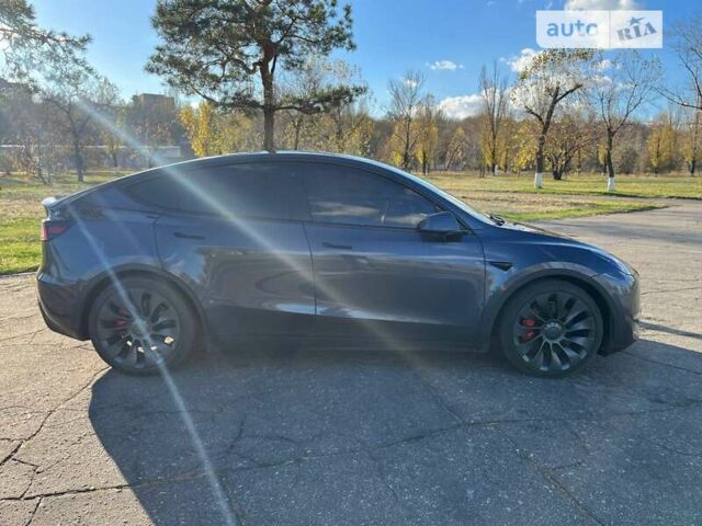 Серый Тесла Model Y, объемом двигателя 0 л и пробегом 17 тыс. км за 36800 $, фото 5 на Automoto.ua