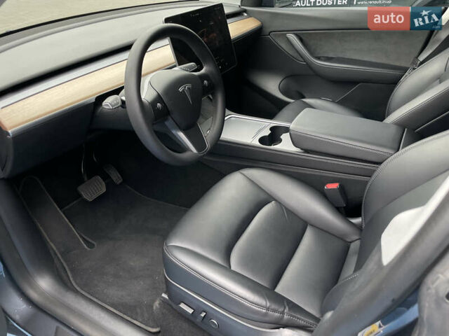 Серый Тесла Model Y, объемом двигателя 0 л и пробегом 44 тыс. км за 29900 $, фото 17 на Automoto.ua