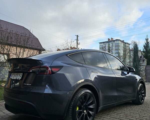 Серый Тесла Model Y, объемом двигателя 0 л и пробегом 30 тыс. км за 26800 $, фото 6 на Automoto.ua