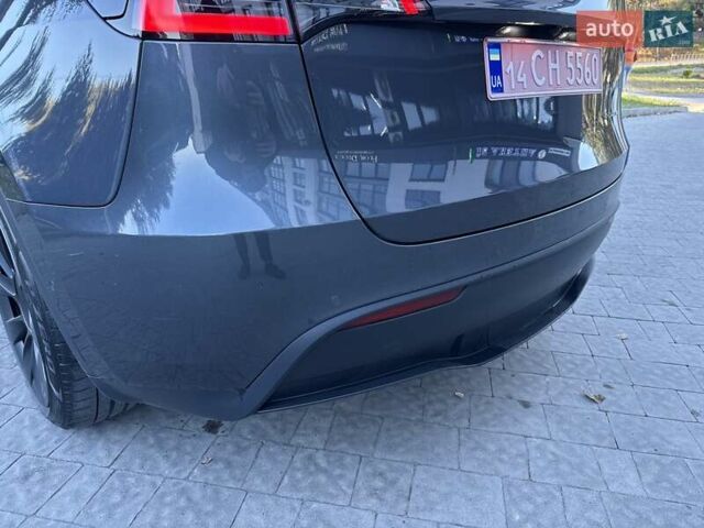 Серый Тесла Model Y, объемом двигателя 0 л и пробегом 38 тыс. км за 24999 $, фото 31 на Automoto.ua