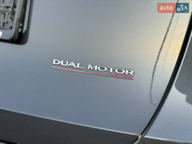 Серый Тесла Model Y, объемом двигателя 0 л и пробегом 100 тыс. км за 24500 $, фото 79 на Automoto.ua