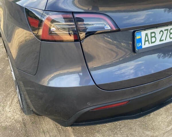 Серый Тесла Model Y, объемом двигателя 0 л и пробегом 30 тыс. км за 45999 $, фото 9 на Automoto.ua