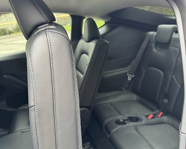 Серый Тесла Model Y, объемом двигателя 0 л и пробегом 61 тыс. км за 25500 $, фото 13 на Automoto.ua