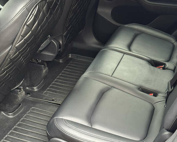 Серый Тесла Model Y, объемом двигателя 0 л и пробегом 58 тыс. км за 25000 $, фото 25 на Automoto.ua