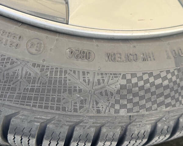 Серый Тесла Model Y, объемом двигателя 0 л и пробегом 140 тыс. км за 24500 $, фото 19 на Automoto.ua