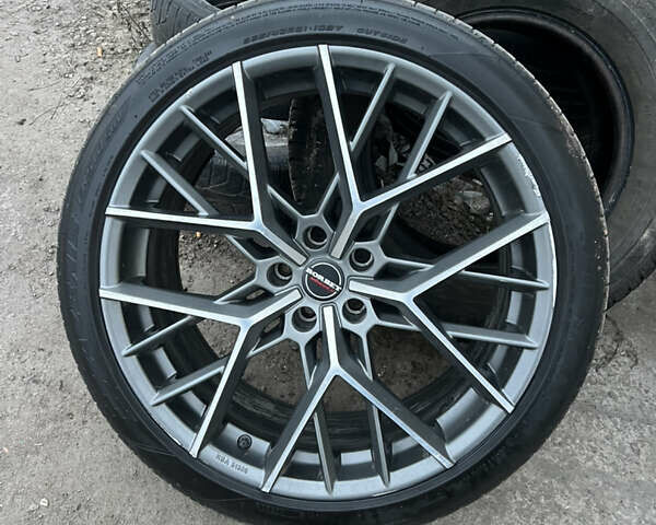 Серый Тесла Model Y, объемом двигателя 0 л и пробегом 88 тыс. км за 30000 $, фото 18 на Automoto.ua