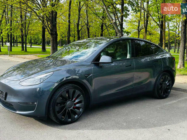 Серый Тесла Model Y, объемом двигателя 0 л и пробегом 54 тыс. км за 31500 $, фото 6 на Automoto.ua