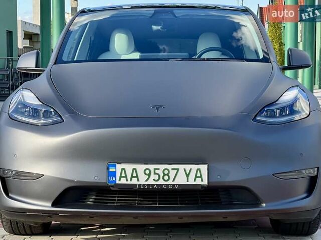 Сірий Тесла Model Y, об'ємом двигуна 0 л та пробігом 25 тис. км за 33000 $, фото 1 на Automoto.ua
