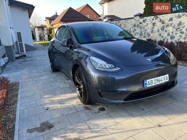 Серый Тесла Model Y, объемом двигателя 0 л и пробегом 23 тыс. км за 29900 $, фото 6 на Automoto.ua