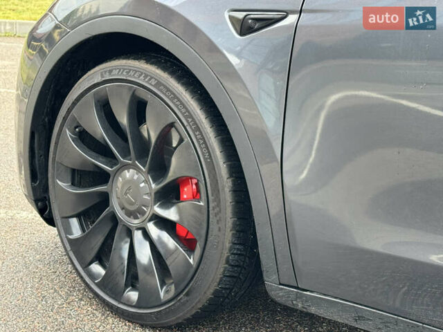 Серый Тесла Model Y, объемом двигателя 0 л и пробегом 27 тыс. км за 27500 $, фото 9 на Automoto.ua
