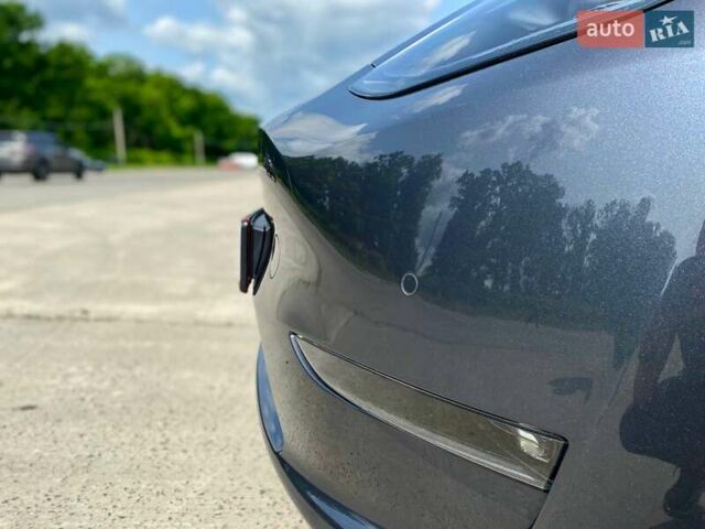 Серый Тесла Model Y, объемом двигателя 0 л и пробегом 20 тыс. км за 33990 $, фото 16 на Automoto.ua