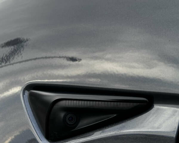 Серый Тесла Model Y, объемом двигателя 0 л и пробегом 26 тыс. км за 28900 $, фото 23 на Automoto.ua