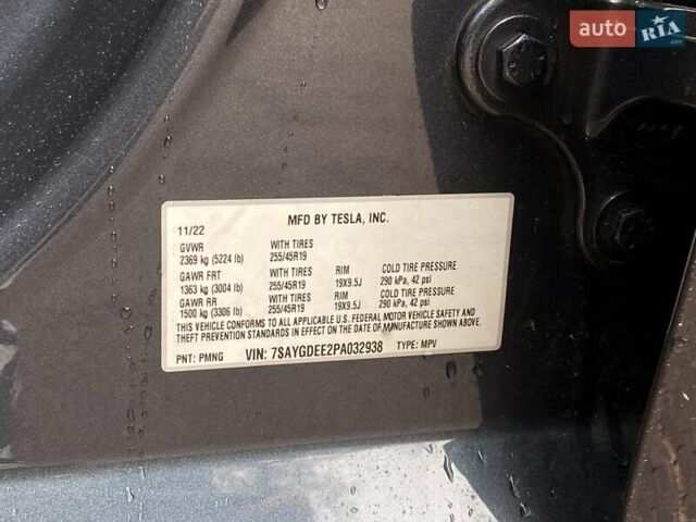 Серый Тесла Model Y, объемом двигателя 0 л и пробегом 61 тыс. км за 30999 $, фото 23 на Automoto.ua
