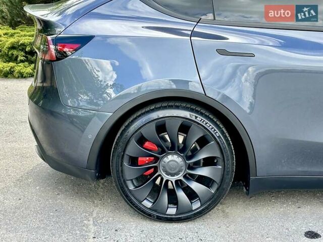 Серый Тесла Model Y, объемом двигателя 0 л и пробегом 56 тыс. км за 28500 $, фото 6 на Automoto.ua