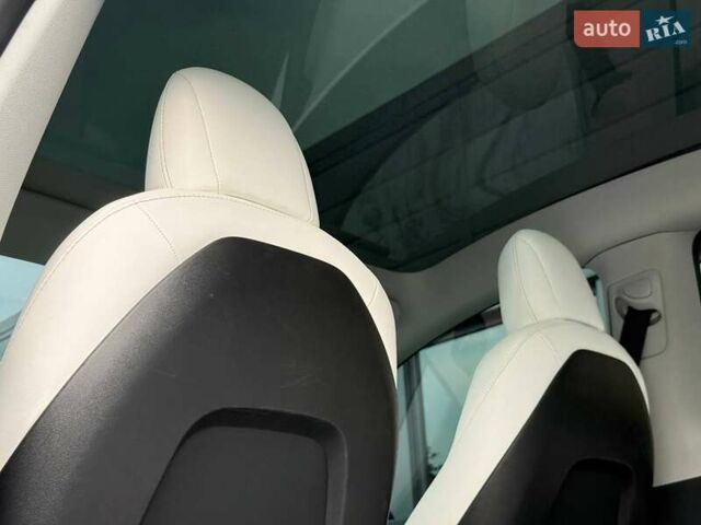 Серый Тесла Model Y, объемом двигателя 0 л и пробегом 85 тыс. км за 23900 $, фото 47 на Automoto.ua