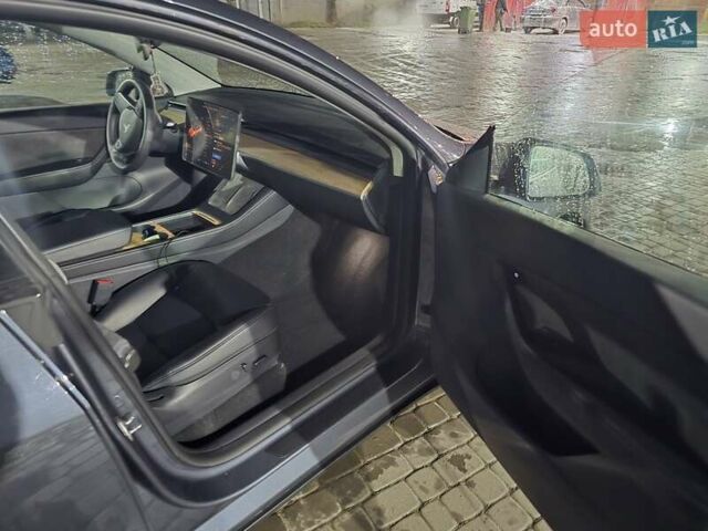 Сірий Тесла Model Y, об'ємом двигуна 0 л та пробігом 60 тис. км за 29900 $, фото 12 на Automoto.ua