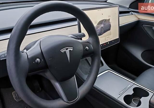 Сірий Тесла Model Y, об'ємом двигуна 0 л та пробігом 48 тис. км за 26400 $, фото 3 на Automoto.ua