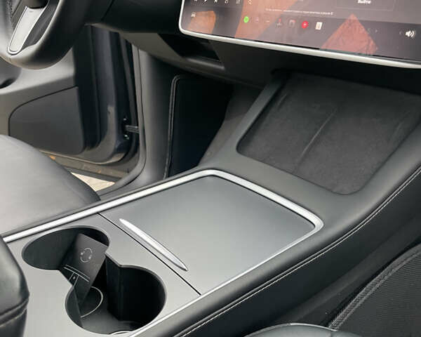Сірий Тесла Model Y, об'ємом двигуна 0 л та пробігом 118 тис. км за 25900 $, фото 36 на Automoto.ua