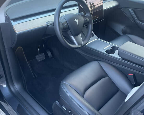 Сірий Тесла Model Y, об'ємом двигуна 0 л та пробігом 59 тис. км за 26900 $, фото 26 на Automoto.ua