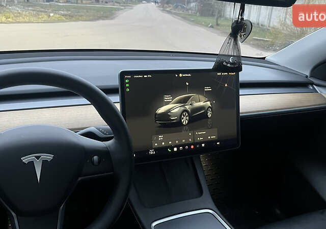 Серый Тесла Model Y, объемом двигателя 0 л и пробегом 48 тыс. км за 29000 $, фото 16 на Automoto.ua
